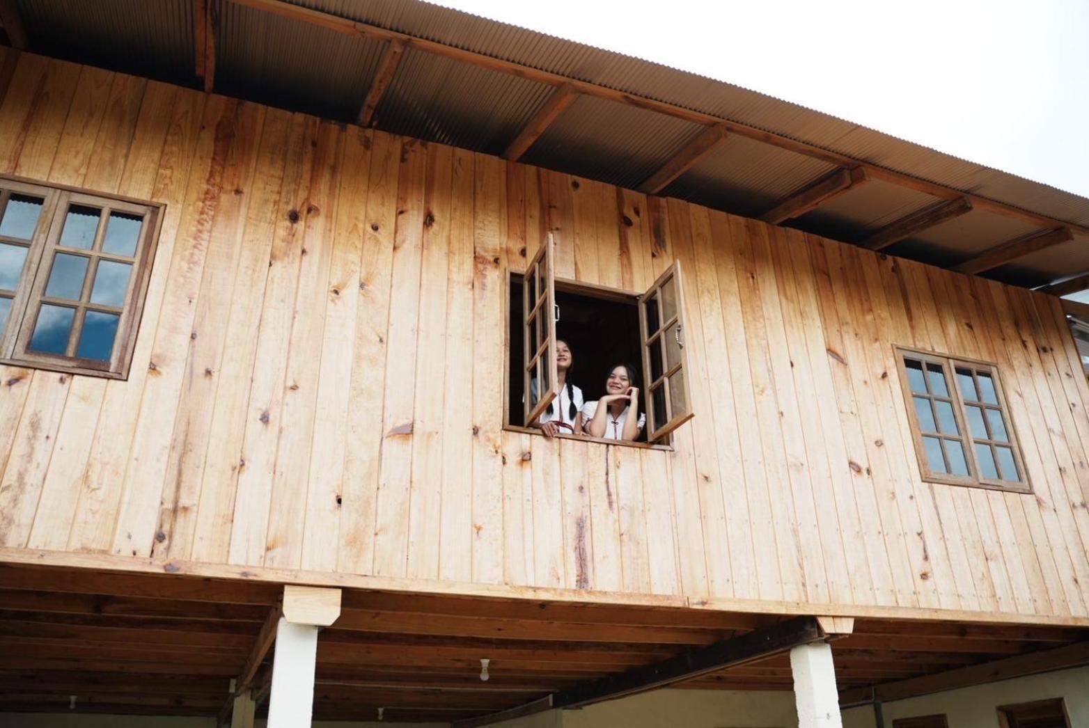 Por Joi ,Por Dee House Hostel Chiang Mai Luaran gambar