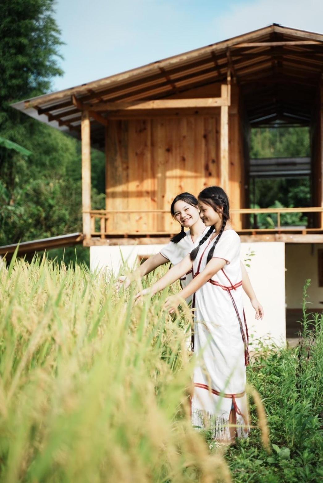 Por Joi ,Por Dee House Hostel Chiang Mai Luaran gambar