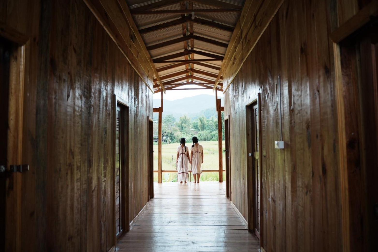 Por Joi ,Por Dee House Hostel Chiang Mai Luaran gambar