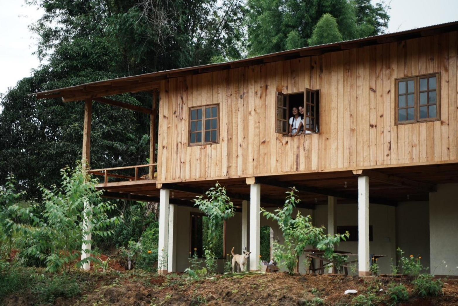 Por Joi ,Por Dee House Hostel Chiang Mai Luaran gambar